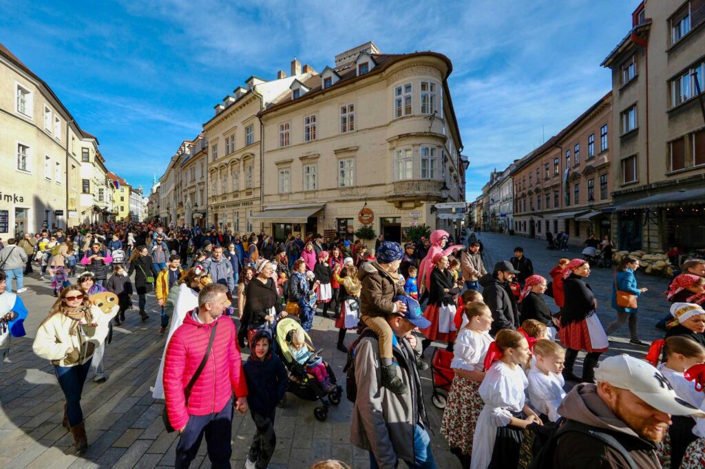 Bratislavské fašiangy 2024 - fašiangový pochod s Prešporkovom